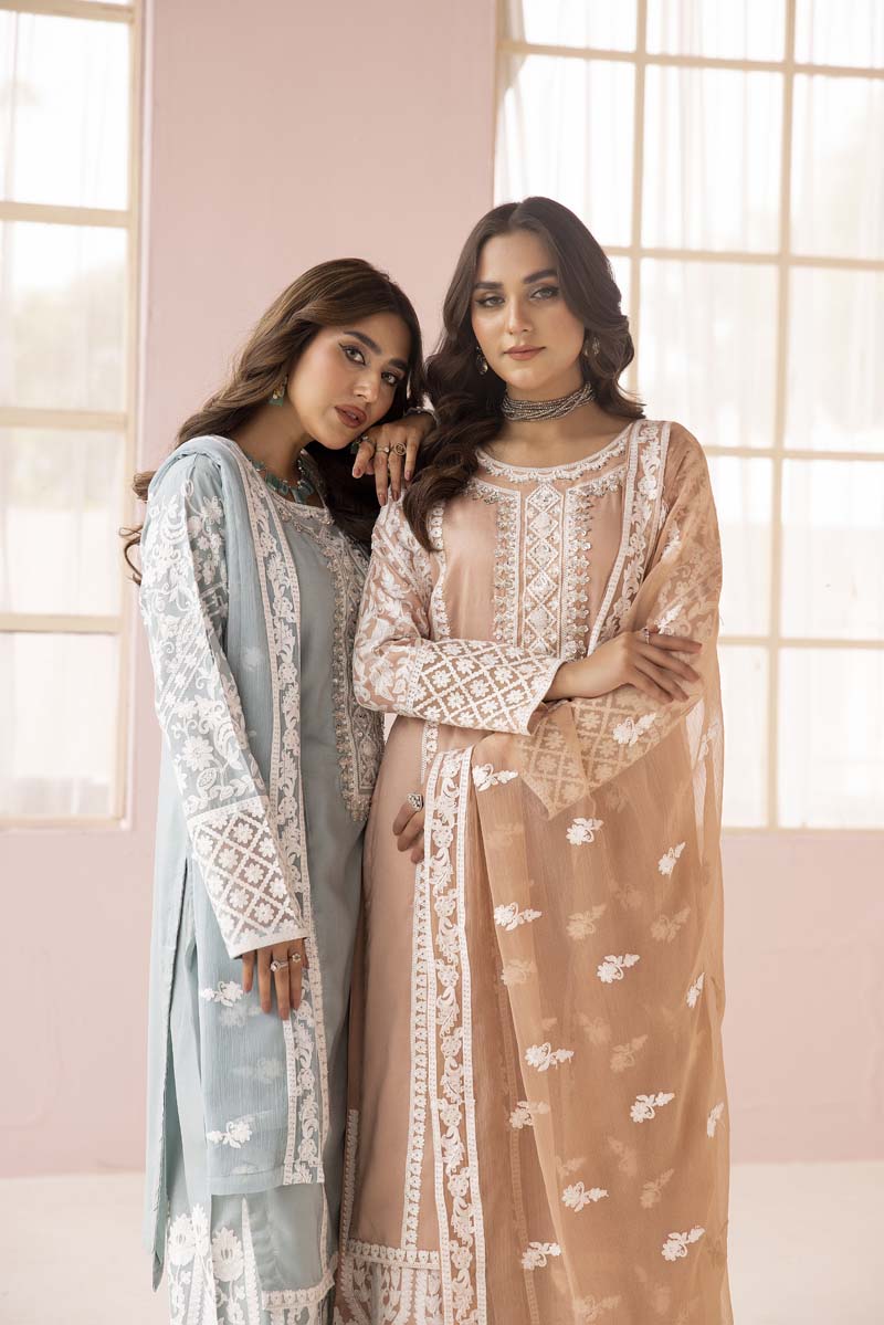 Fiza Peach Embroidered Eid 3 Piece Suit With Chiffon Dupatta - Desi Posh