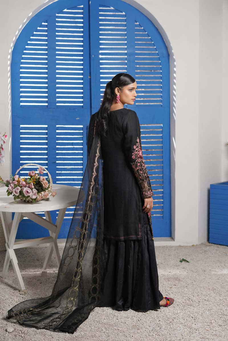 Maria B Chiffon Black Wedding Gharara Oufit